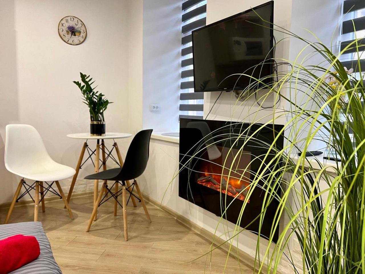 Apartments Vip Avalon Lviv Eksteriør billede