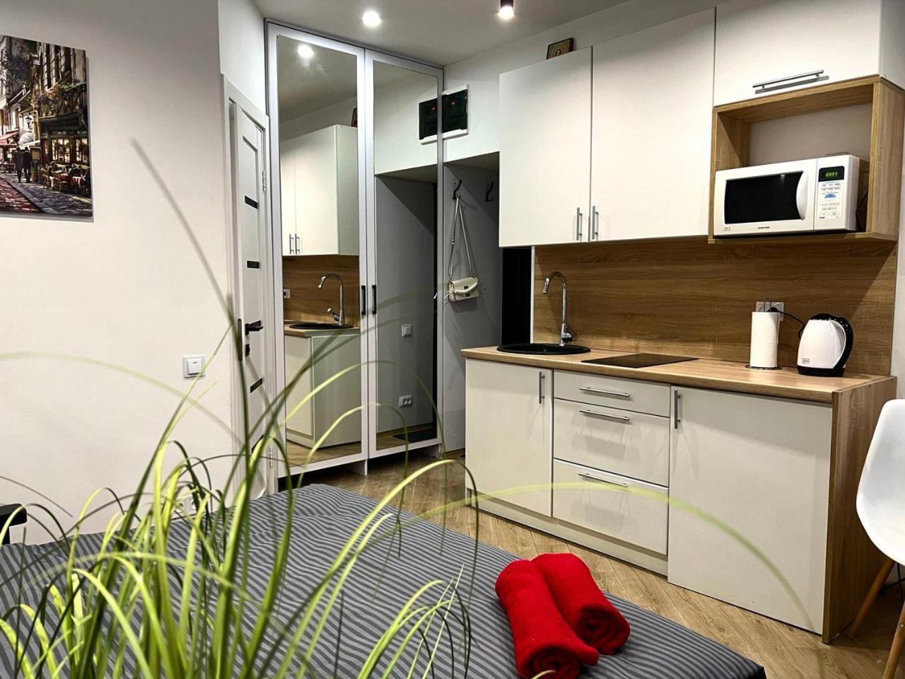 Apartments Vip Avalon Lviv Eksteriør billede