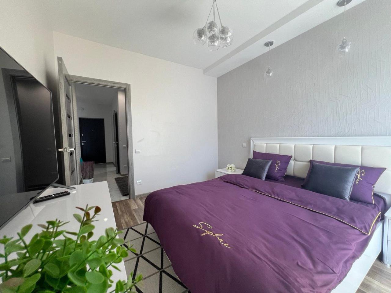 Apartments Vip Avalon Lviv Eksteriør billede