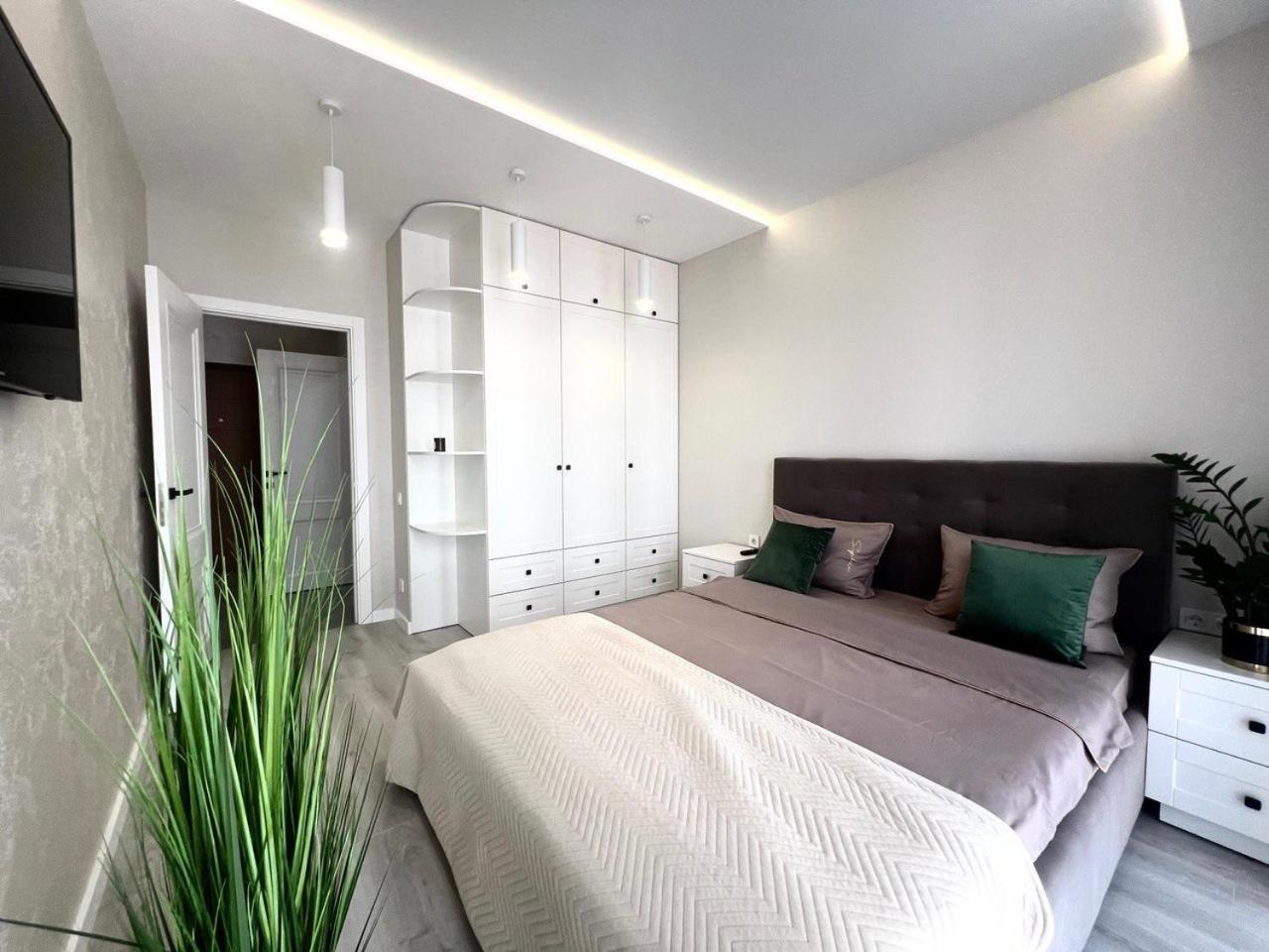 Apartments Vip Avalon Lviv Eksteriør billede