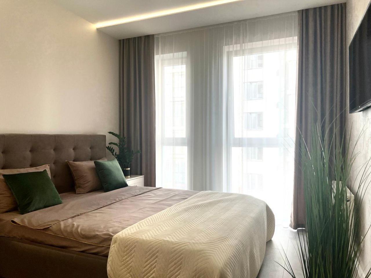 Apartments Vip Avalon Lviv Eksteriør billede