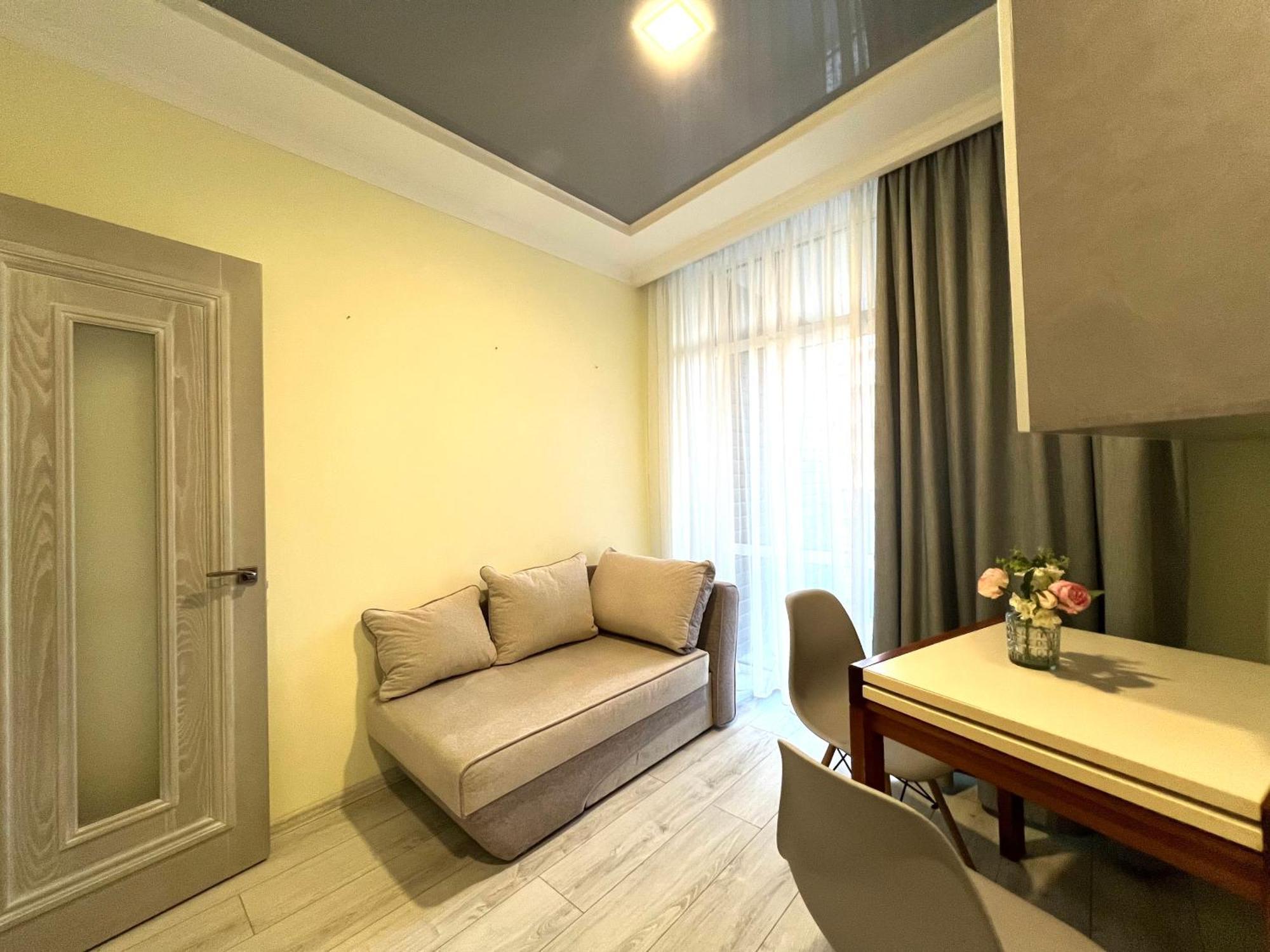 Apartments Vip Avalon Lviv Eksteriør billede